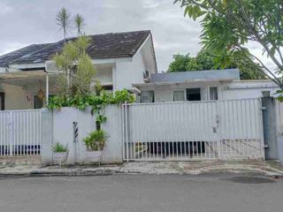 Dijual rumah rapi siap huni di Kencana Loka 12.5 GLB115