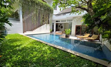 LUXURY VILLA JIMBARAN PANTAI BALANGAN BALI