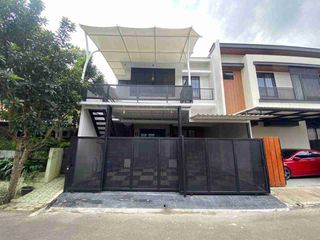 DIJUAL RUMAH CANTIK DI GRIYA LOKA (HRB205)