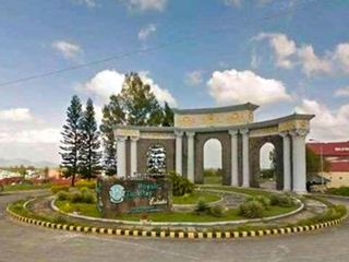 HOUSE FOR SALE IN ROYAL TAGAYTAY ESTATE