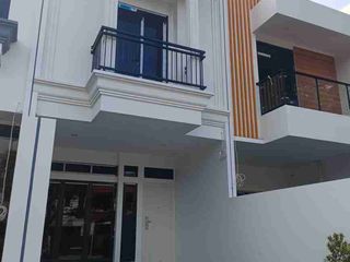 Rumah Modern 2 lantai di kawasan Elit Cempaka Putih Tengah