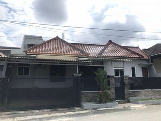 DIJUAL CEPAT RUMAH FURNISH DI BOULEVARD WIKA TAMANSARI BUKIT MUTIARA BALIKPAPAN