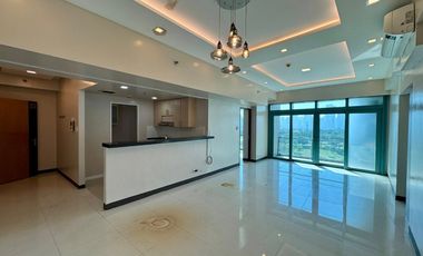 Golf View 2 Bedroom with Balcony Eight Forbestown Road Condo For Sale Bgc Taguig