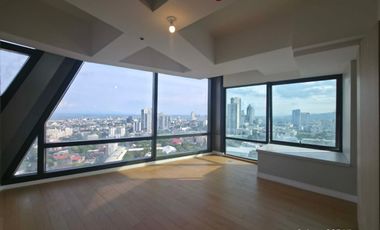 Walking distance to Ayala Cebu Furnished 2-Bedroom Condo for Sale with FREE Parking in The Suites at Gorordo, Cebu City