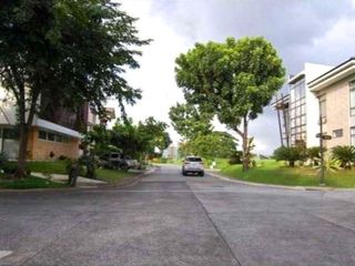 LOT FOR SALE IN LAS PINAS