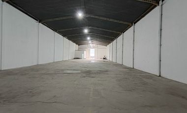 Gudang Bebas Banjir lokasi depan di margomulyo lantai cor beton Row 4 kontainer