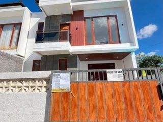 RUMAH 2 LANTAI DI JL MUDING INDAH KEROBOKAN BADUNG DEKAT RUMAH SAKIT