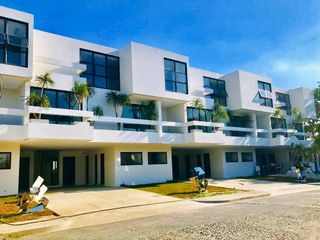 FOR SALE!  RFO 3-Storey Townhouse 15.6M in UPS-5 Brgy San Isidro Paranaque-AP