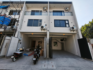 19.5M Brand New 3 Storey Townhouse with 2CG Near OB Montessori Santa Ana in New Zañiga Mandaluyong For Sale - LSS