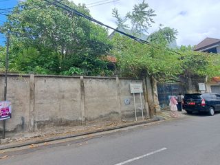 DIJUAL 2 BIDANG TANAH & BANGUNAN TOTAL 594 M² DI KOTA DENPASAR