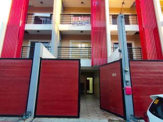 For Sale! 4 Bedroom Kamuning Quezon City Townhouse 15.5M -AJCQ