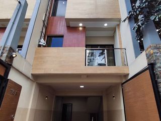 For Sale! Kamuning Townhouse with 2 Car Park 4 Bedroom 17.5M -AJCQ