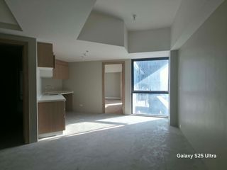 Furnished 1 Bedroom Condo with Den in Gorordo Cebu City walking distance to Ayala