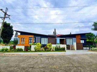 Tagaytay house and and lot with pool for sale