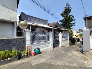 Kos Aktif 11 Kamar Lokasi Premium Kota Batu Dijual