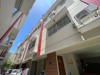 For Sale! 3 Bedroom Project 8 Quezon City Townhouse -AJCQ