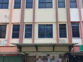 Dijual Ruko via lelang 

Lokasi: ruko mahkota mas   jalan mh thamrin kel.cikokol kec.tangerang kota tangerang
