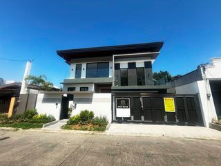 Fully Furnished House and Lot Modern Elegant house and Lot for Sale in BF Homes Village Paranaque -JB