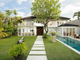 villa seminyak kuta di jual