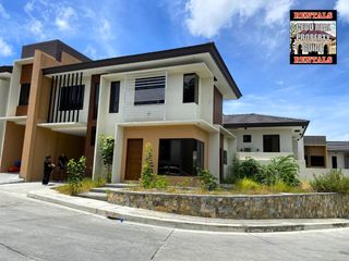 For Rent New Corner 3 Bedroom, 2 Parking House in Paseo Arcenas