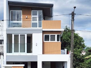 13M-FOR SALE 3 STOREY HOUSE & LOT w/ 3 BEDROOMS PLUS SPACIOS BALCONY, LOCATED IN BATASAN HILLS QUEZON CITY