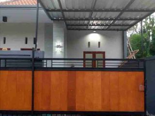 Rumah Baru bonus kitchen set Dekat puspem badung sempidi