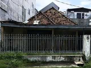 Dijual rumah hitung tanah di pucang anom (KT)
