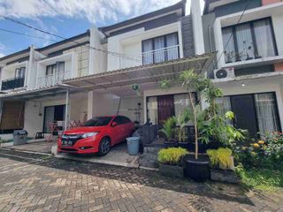 Dijual rumah 2 lantai siap huni cluster area Pondok Kacang Bintaro Tangsel