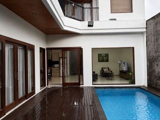 VILLA 3BR MINIMALIST MODERN FURNISHED IN JIMBARAN