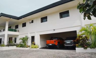 Luxury Estate for Sale | 15-Bedroom Farmhouse with Pool on 3.3 Hectares