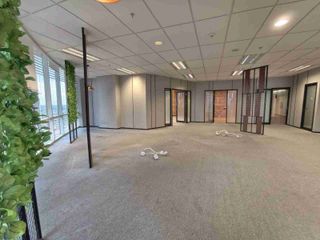 SOUTH QUARTER Simatupang office space Luas 325m2 semi bare condition mid floor tower A