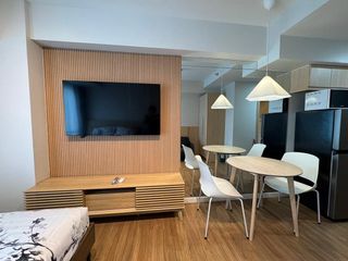 Modern Studio Condo with Premium Amenities in Solinea