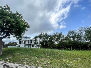 Prime Residential Lot with Golf Course Rights for Sale at Ayala Greenfield Estate, Laguna