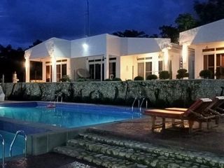 SPECTACULAR SIQUIJOR RESORT FOR SALE- SIQ00124