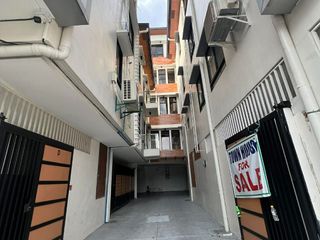 11.8M- FOR SALE 4 STOREY TOWNHOUSE w/ 3 BEDROOMS PLUS BUILT IN CLOSET, LOCATED IN TANDANG SORA QUEZON CITY