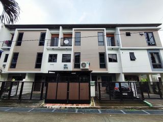 9.5M-FOR SALE 3 STOREY TOWNHOUSE(READY FOR OCCUPANCY) w/ 3 BEDROOMS, LOCATED IN TANDANG SORA QUEZON CITY