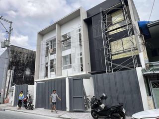 Project 4, Brgy. Milagrosa, Quezon City 3 Storey Townhouse for Sale  w/ 2 Cargarage - JB