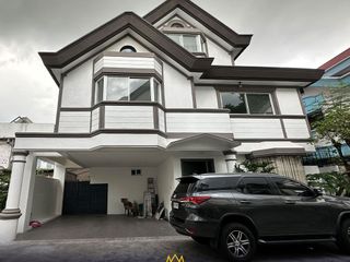 For Sale Townhouse(Residential)    Classica Victoria  New Manila  Quezon City