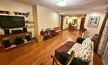 3-STOREY FULLY FURNISHED VACATION HOUSE IN TAGAYTAY