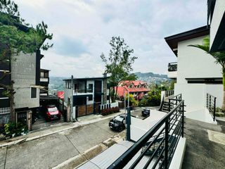 18M Pre-owned 3 Storey House and Lot with 3CG For Sale in Camp 7 Baguio City - LSS