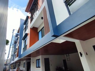 For Sale Three Storey Townhouse in Cubao Quezon City near Ali mall 0 JB