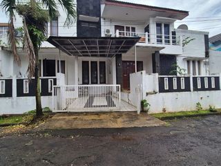 Rumah 2 Lantai di Komplek Mertilang Bintaro Jaya Sektor 9