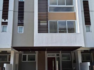 For Sale! Roces Avenue Quezon City Townhouse with Amenities 36.3M -AJCH