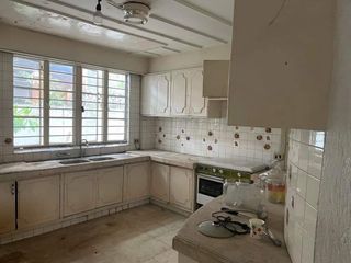 LOWEST IN MARKET! Old House for SALE in Bel Air Village 2, Makati City