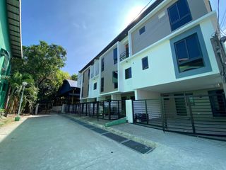 9.5M Affordable  Townhouse for sale in Tandang Sora Quezon City  - JB