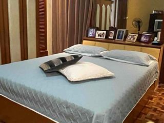 CORNER HOUSE FOR SALE MANDALUYONG NEAR ROCKWELL