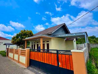 DIJUAL – Rumah Renovasi Siap Huni Halaman Luas di Serang 🏡✨