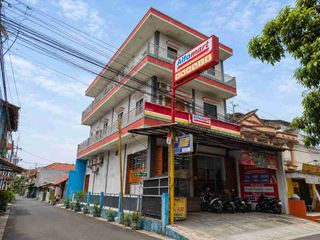 DIJUAL – Ruko 3 Lantai + Franchise Alfamart Aktif di Bekasi 🏢✨