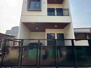 Rumah Baru 2 Lantai di Pondok Aren Tangerang