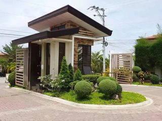 Wide Residential Lot in Exclusive Subdivision Near Airport